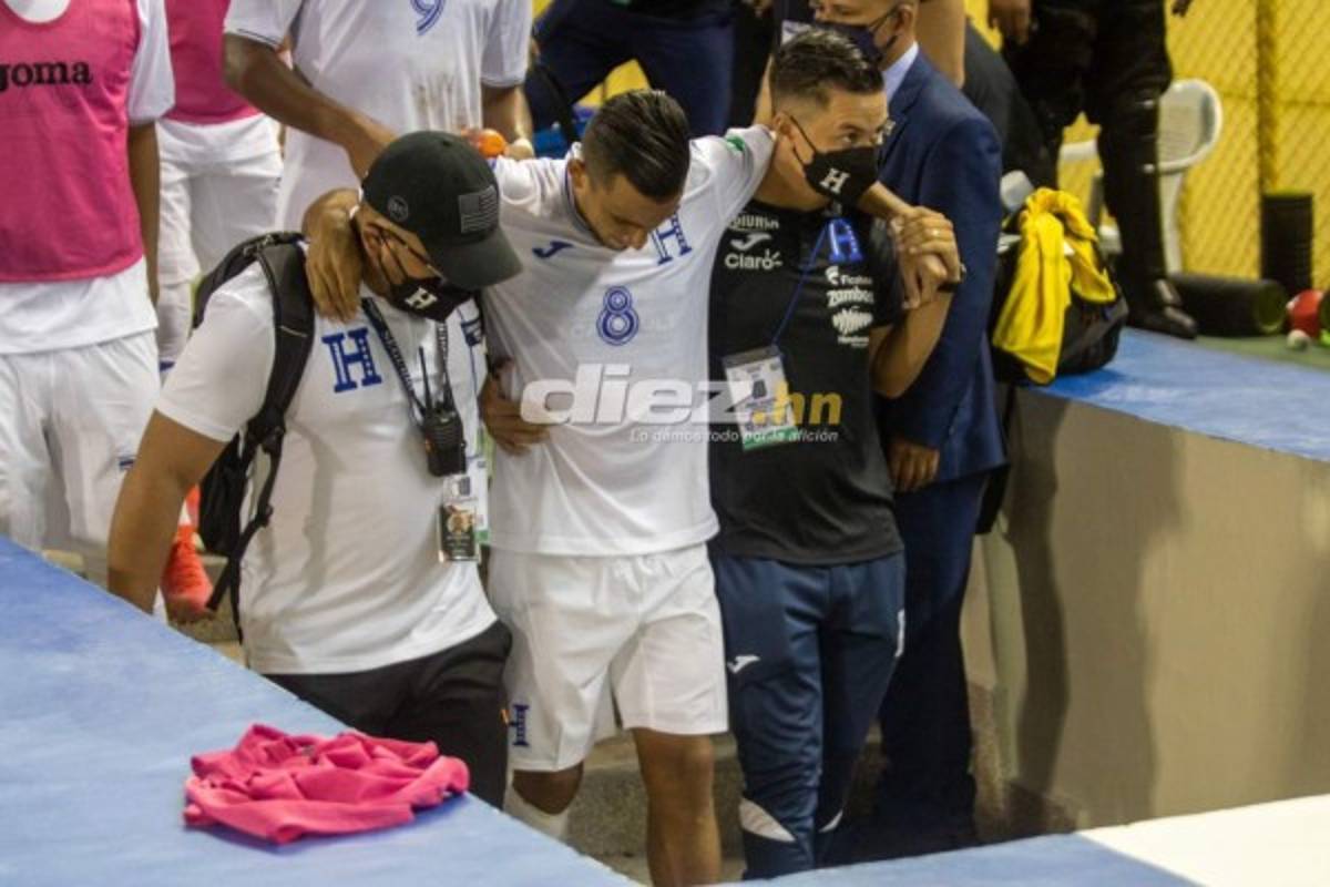 Amargo lamento en el Cuscatlán, alarmante imagen de Edwin Rodríguez y hondureñas hacen explotar el estadio