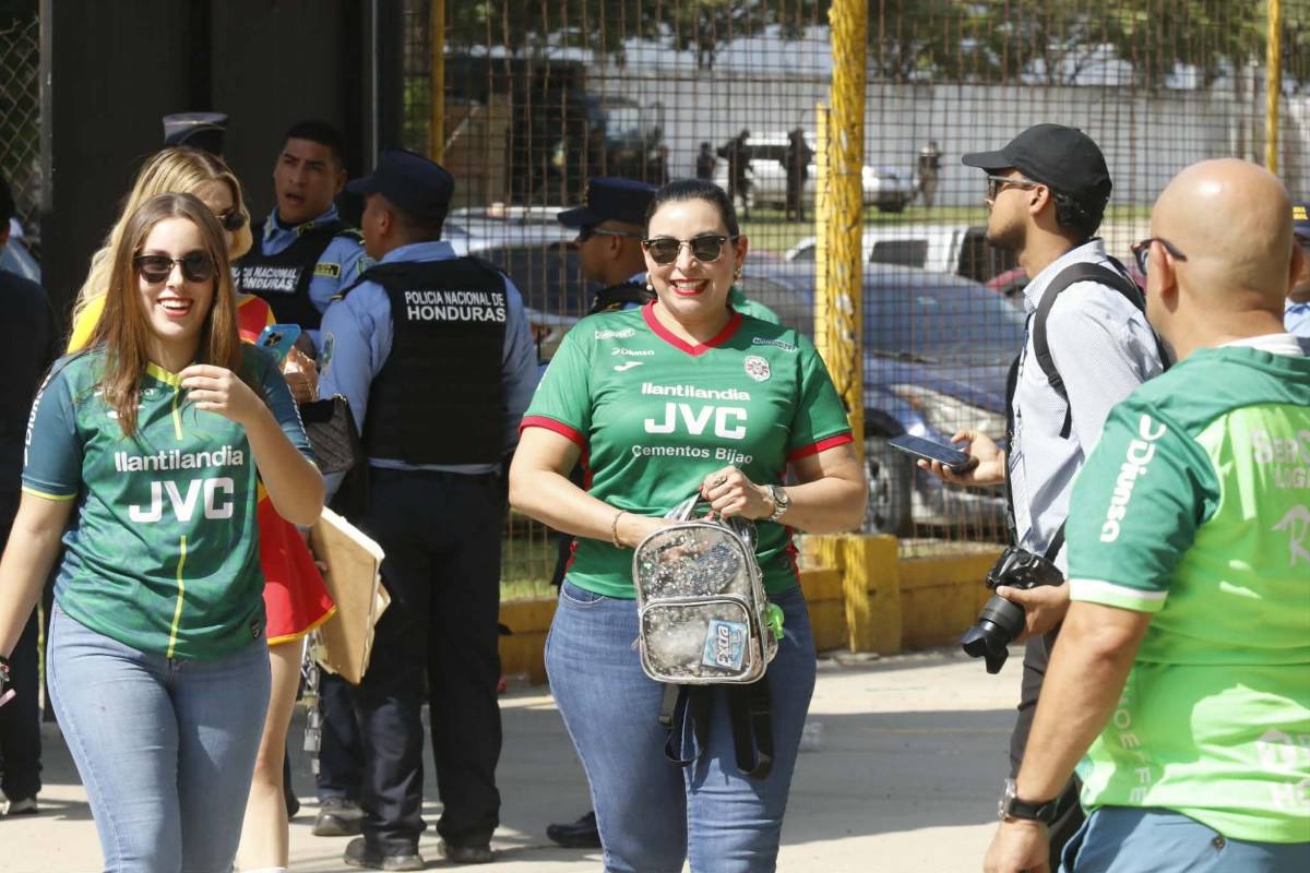 ¿Quién es? Identifican a hermosa aficionada de Marathón y visita especial para la gran final ante Olimpia