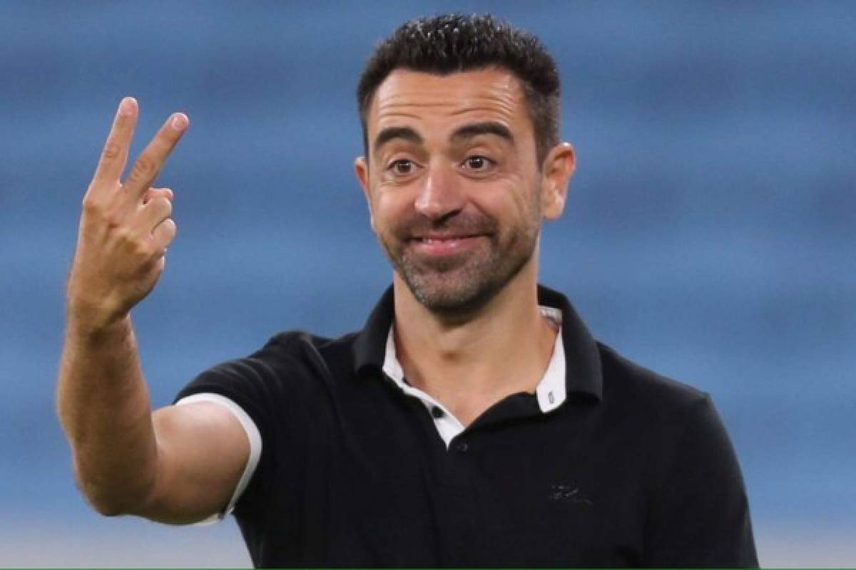 Insultos y patadas: Xavi Hernández explota en su debut oficial como entrenador