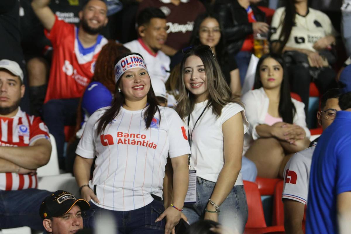 Las hermosas chicas, Lady Santa Bárbara sorprende y Ester Mendoza roba suspiros en la previa del Olimpia - Marathón
