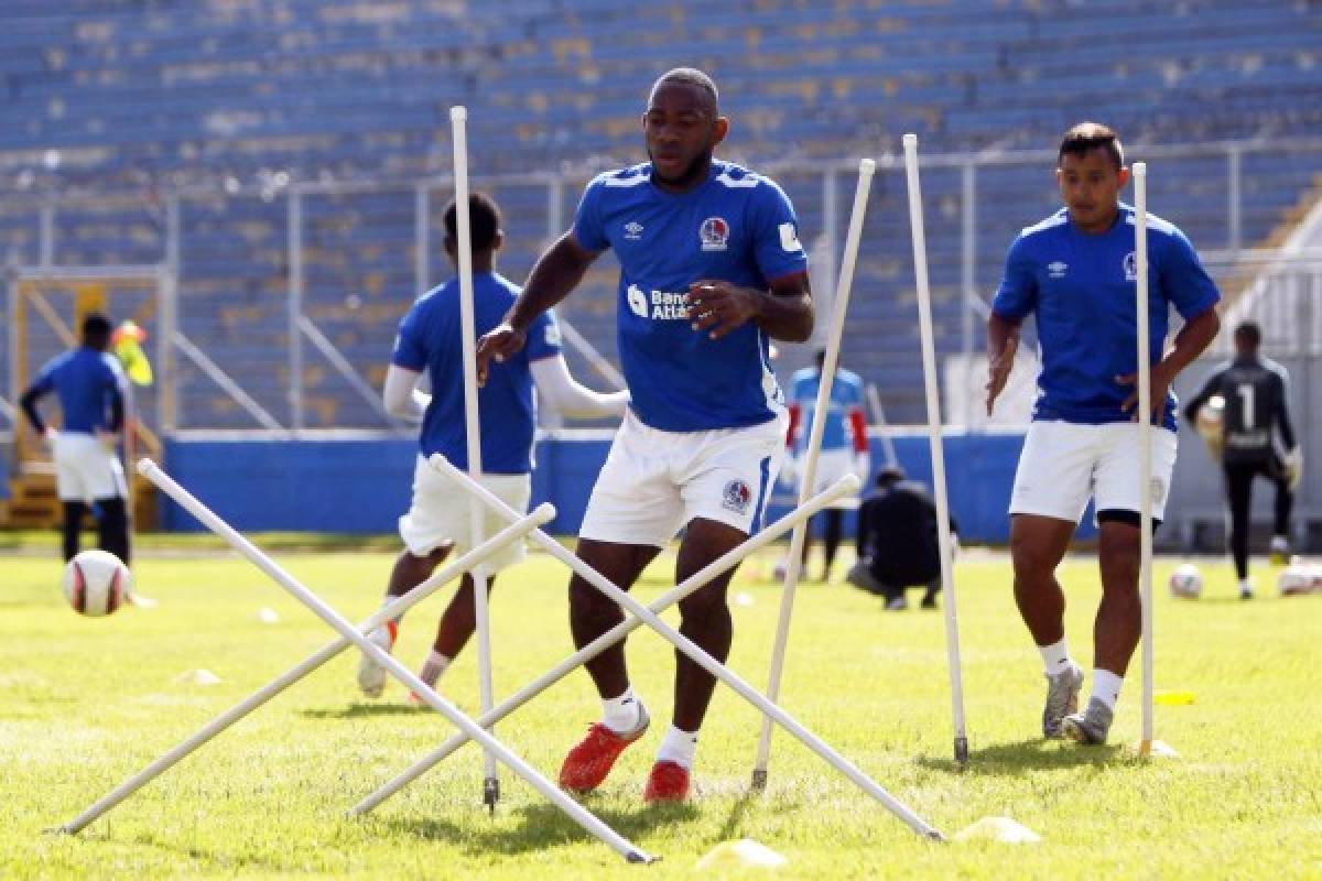 Fichajes: Legionario entrena con Motagua, Danny Turcios a segunda y exReal España fichará por Marathón