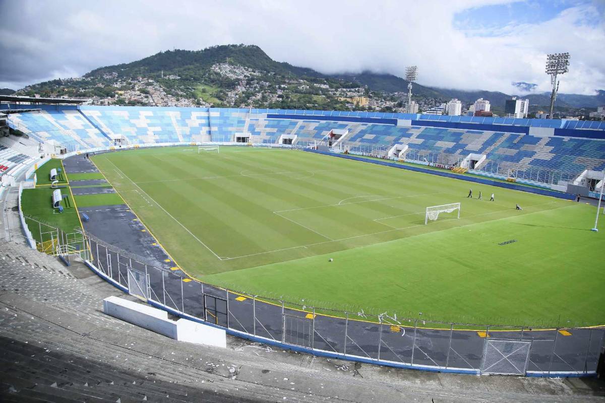 Así embellecen el Estadio Nacional para el Honduras - México: mantenimiento especial y los cambios en la cancha