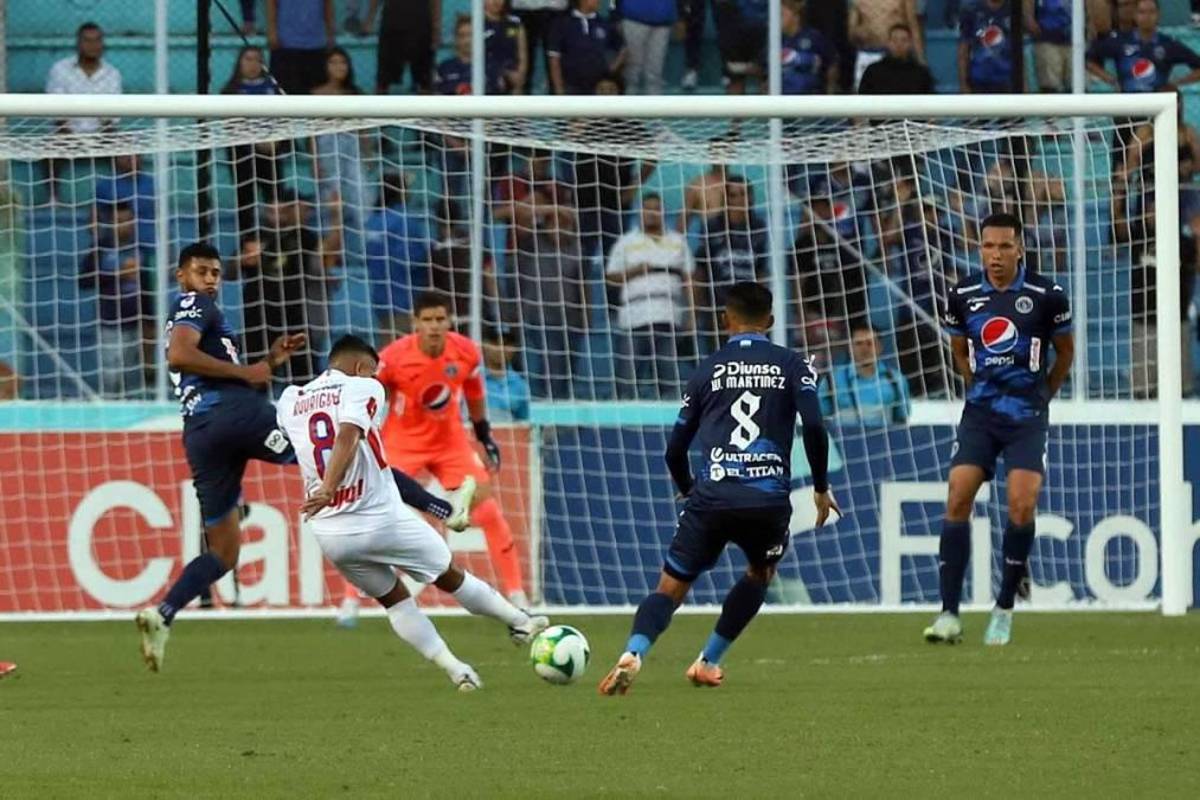 NO SE VIO EN TV: El castigo que viene a Olimpia, la bronca que se armó al final y todos los jugadores de Motagua hundidos