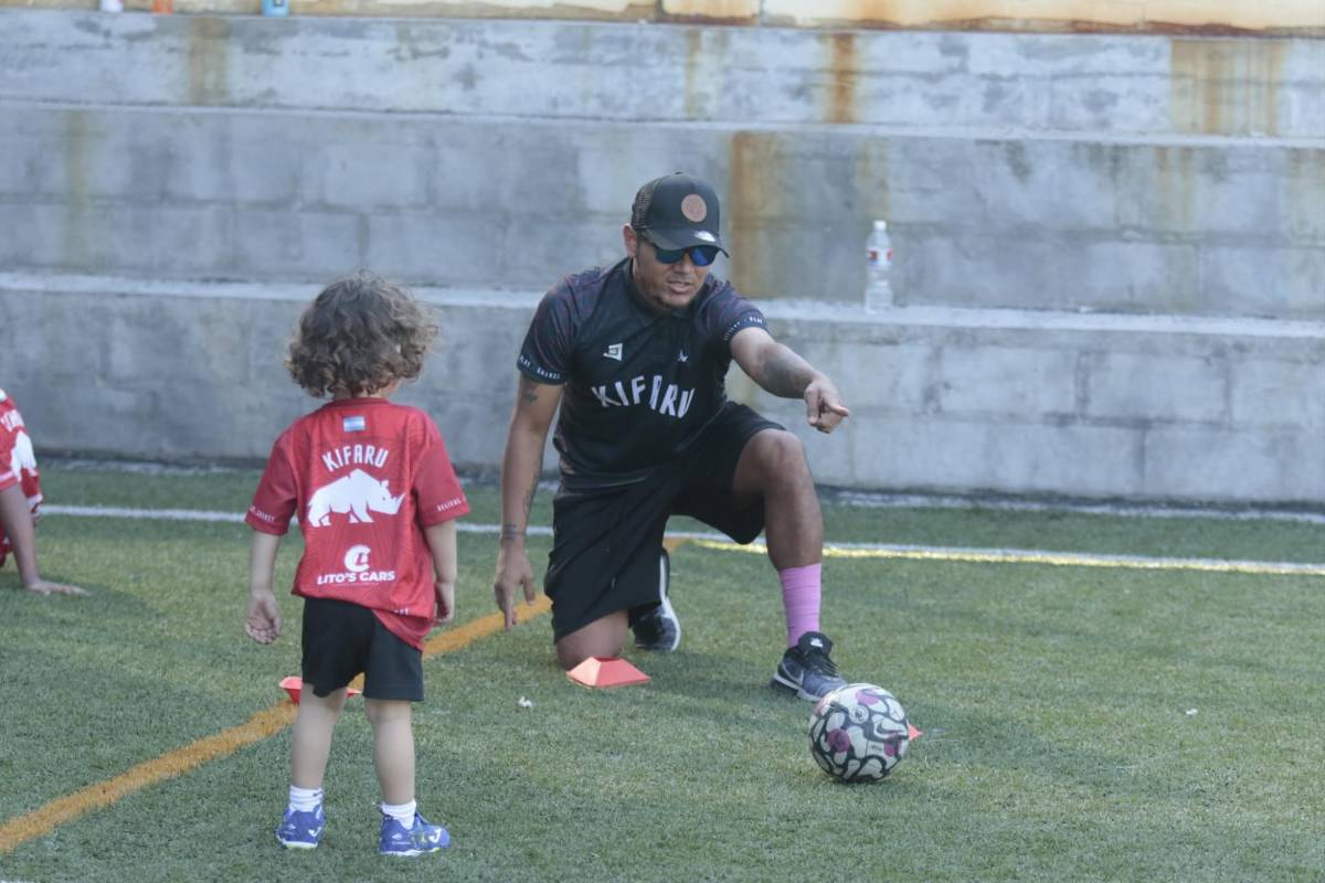 Mario Martínez tiene dos opciones por delante: Así es el camino que está formando el último 10 de Honduras