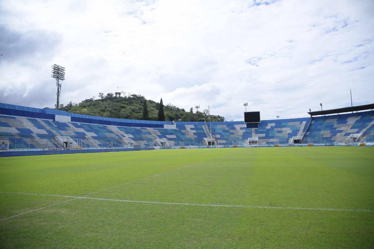 Así embellecen el Estadio Nacional para el Honduras - México: mantenimiento especial y los cambios en la cancha