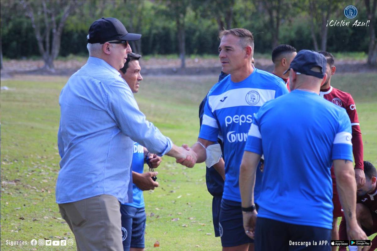 ¡Ya comanda el Nido! Así fue el primer día de Hernán “La Tota” Medina como entrenador del Motagua: dirigió el entrenamiento