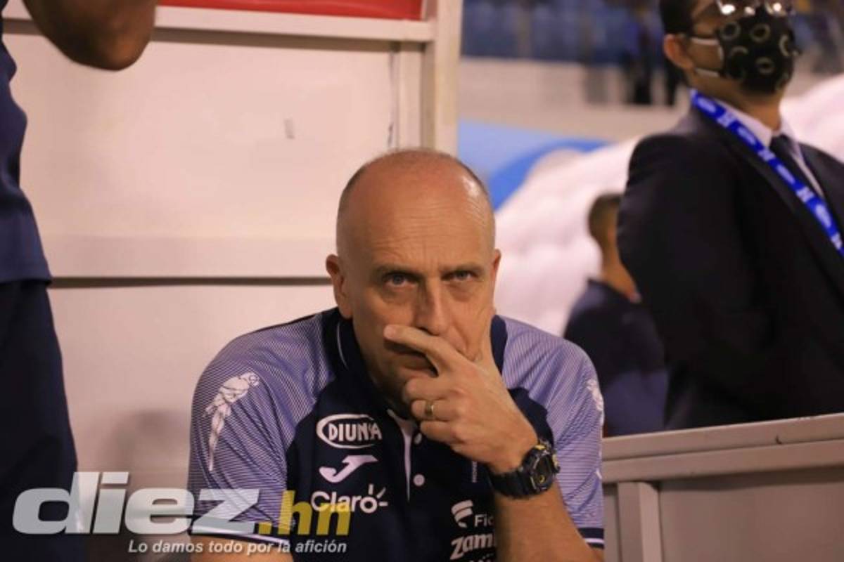 No se vio en TV: Gritos e insultos a Coito, Arriaga entre lágrimas y dolorosas imágenes de la afición