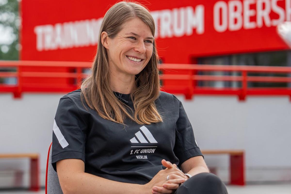 Histórico: tiene 34 años y se convierte en la primera mujer en entrenar a un reconocido equipo de la Bundesliga