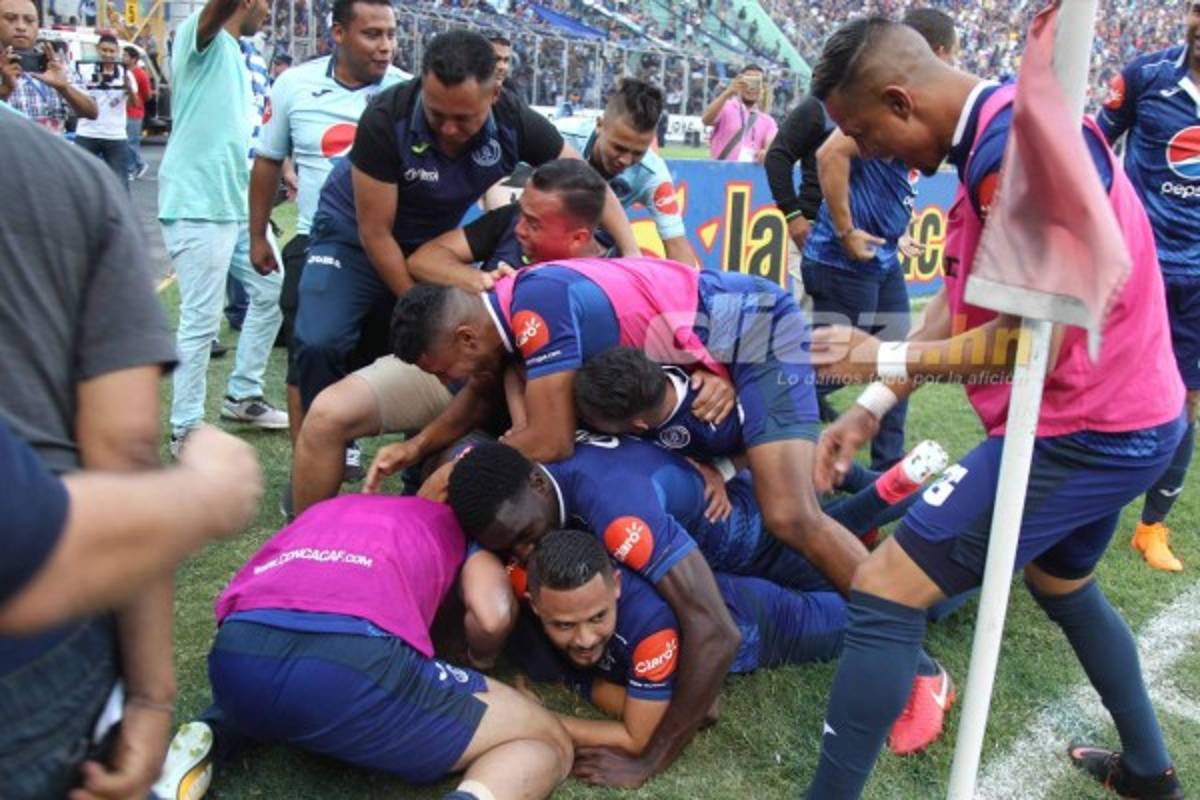 NO SE VIO POR TV: Wilson se saca la furia con Martínez y Rubilio hace gesto de crack a Costly  