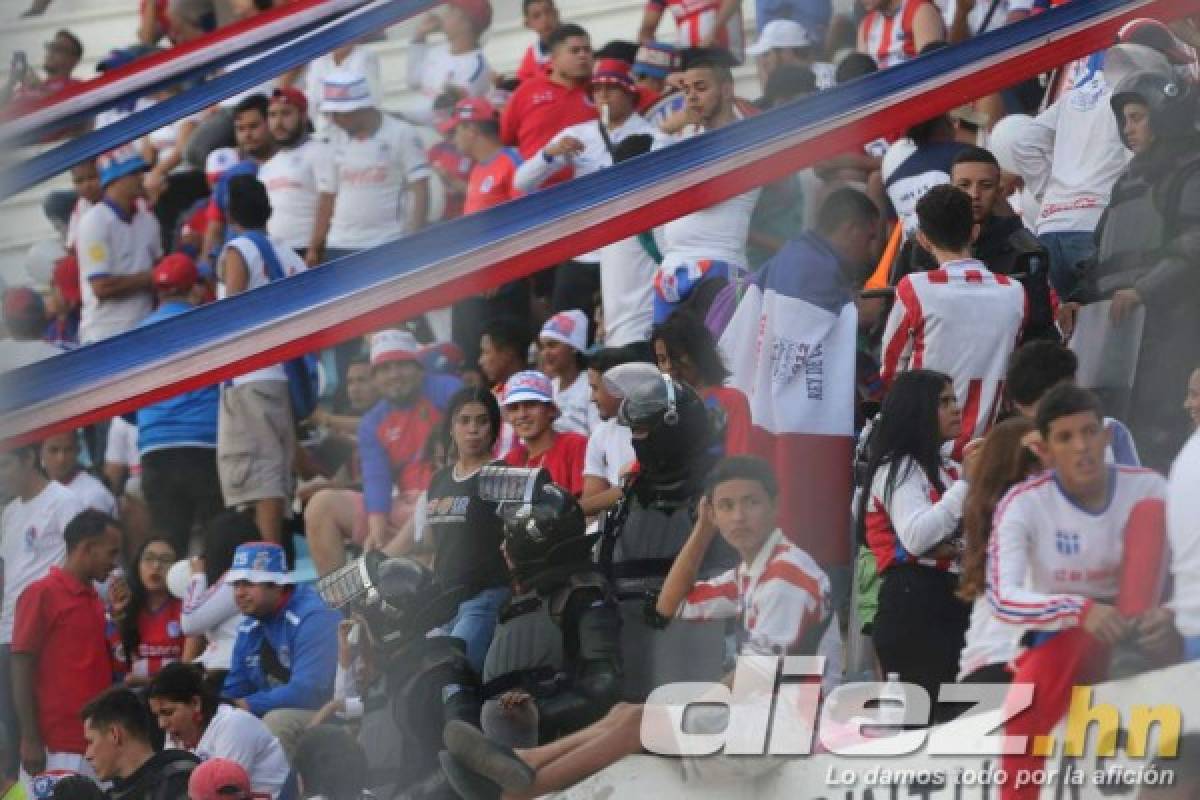 Las bellezas que adornan el estadio Nacional de Tegucigalpa en el Olimpia-Marathón