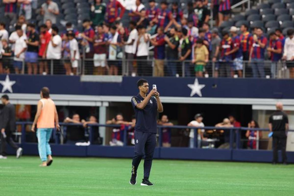 La agresión de Araújo a Vinicius, las cuatro víctimas del Clásico y la frustración de Ancelotti tras ser goleado por Barcelona