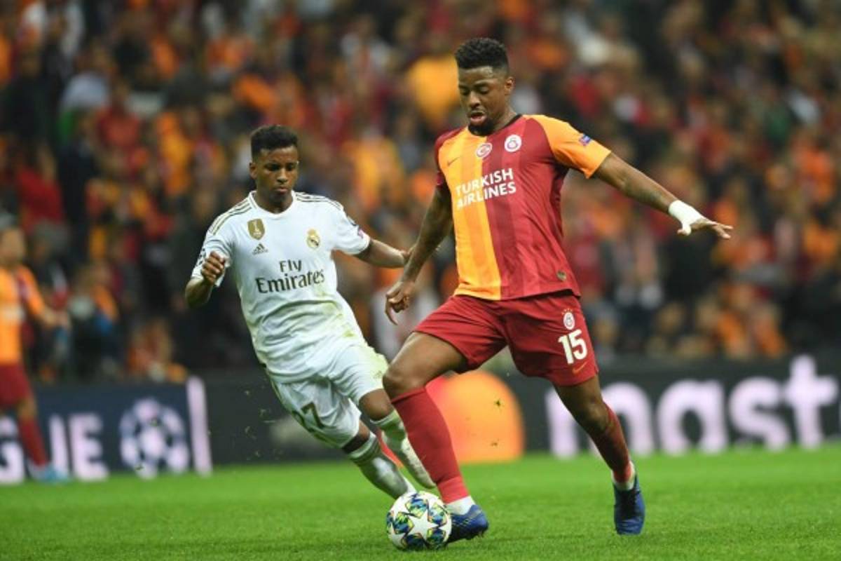 Keylor Navas con récord en el PSG, la 'voladora' de Cristiano y el show de Courtois en la Champions   