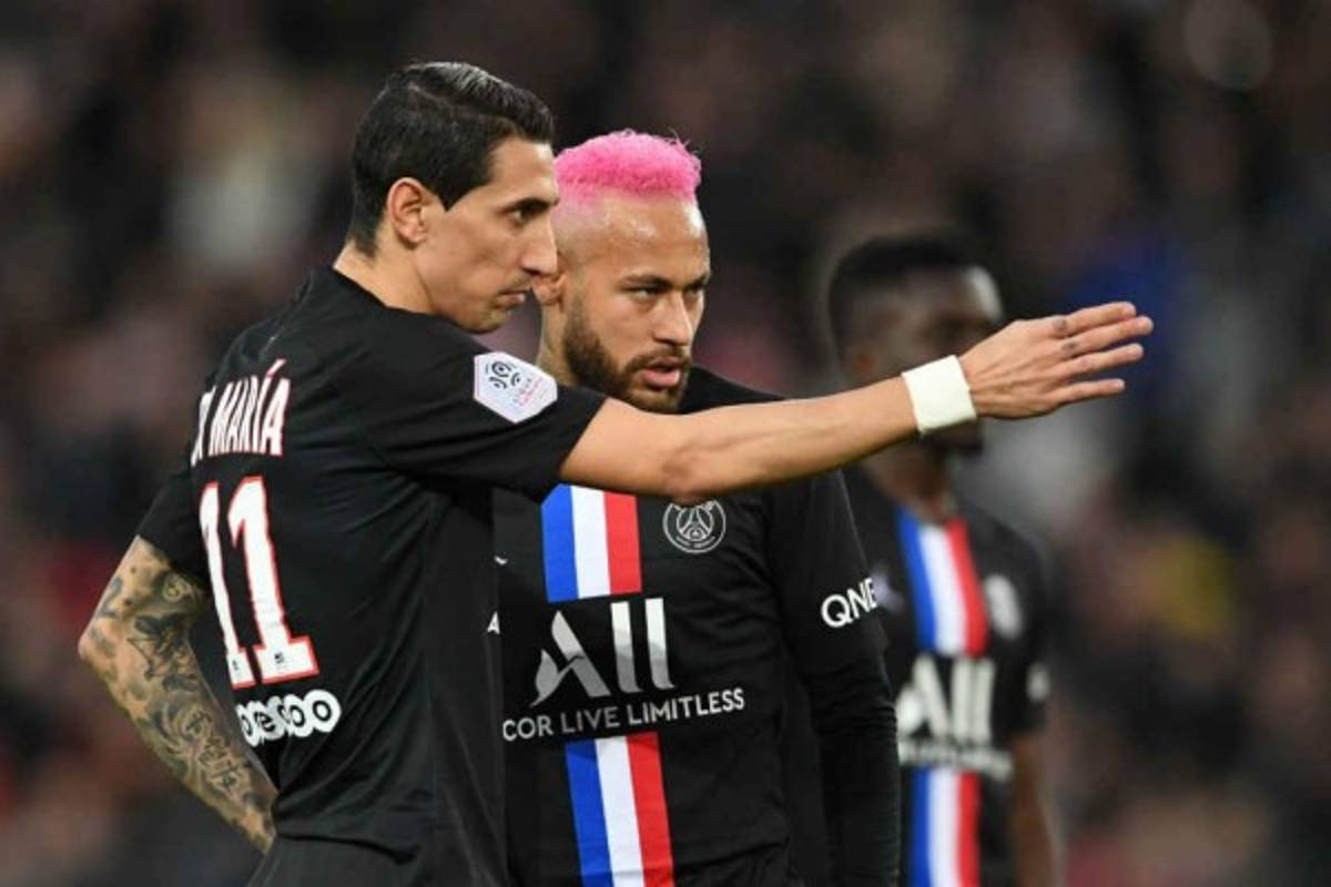 Neymar estrena extravagante 'look' y le rinde homenaje a Kobe Bryant en partido del PSG