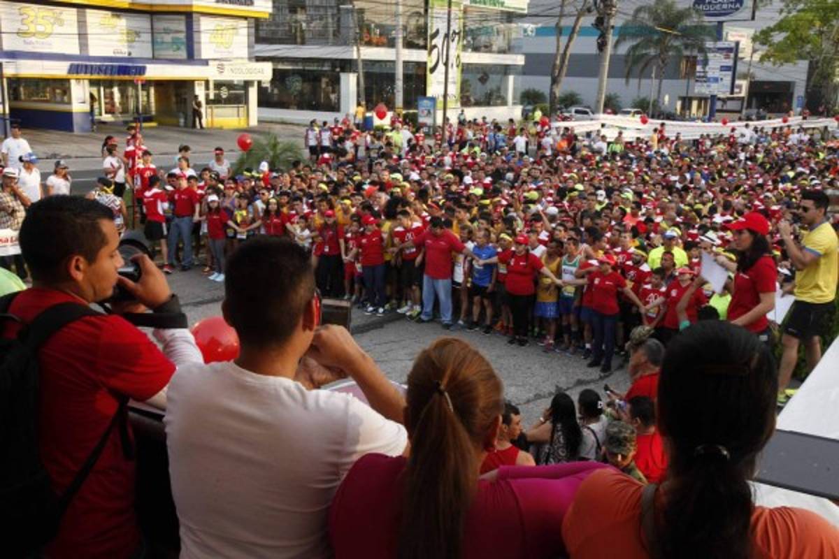 Espectacular jornada atlética en 40 Maratón Internacional de La Prensa