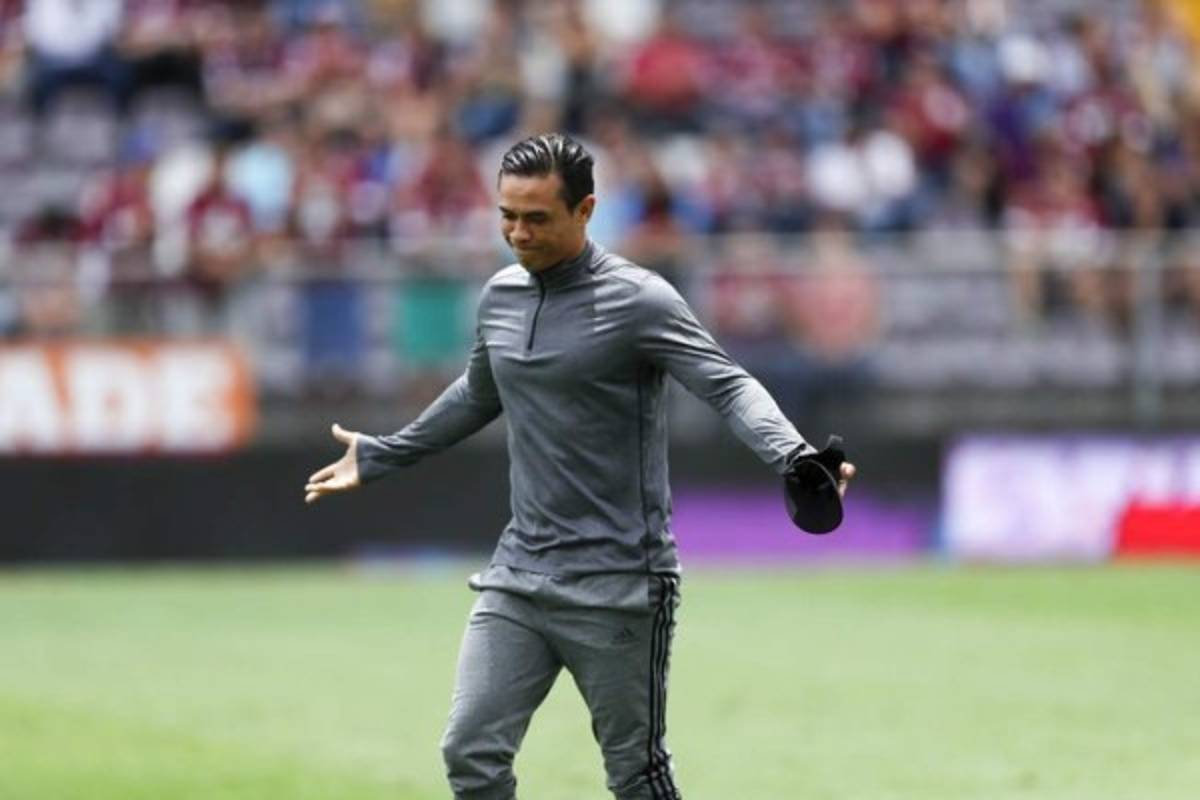 ¡Rumores y fichajes! Mundialista tico de Brasil 2014 sin equipo en su país