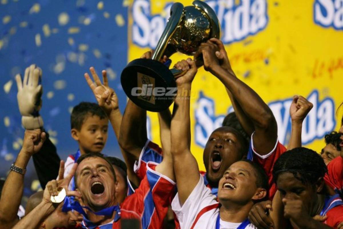 Una a una: Así son las 31 copas que Olimpia ha ganado en Liga Nacional de Honduras