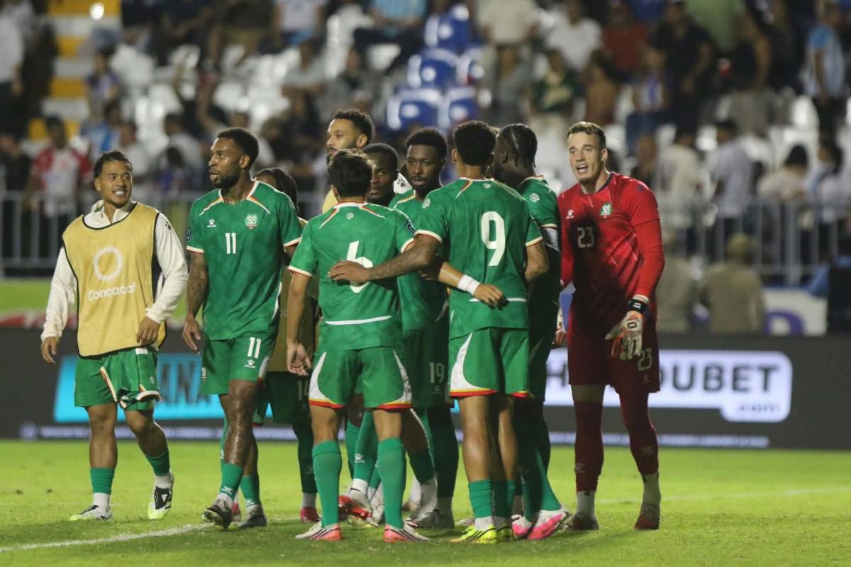 Lágrimas de Dereck, tristeza de Keyrol y leyenda vio a Honduras caer ante Surinam