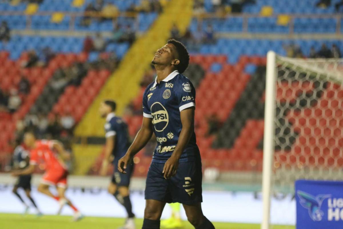 Así silenció Estrella Roja a Motagua en la capital y lindas chicas; tristeza de los azules
