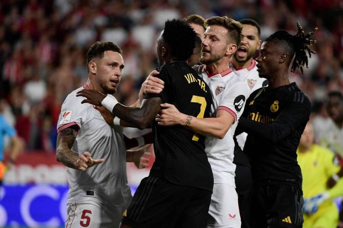 Vinicius explota contra el Sevilla por otro episodio racista y la decisión del club con un aficionado que atacó al brasileño
