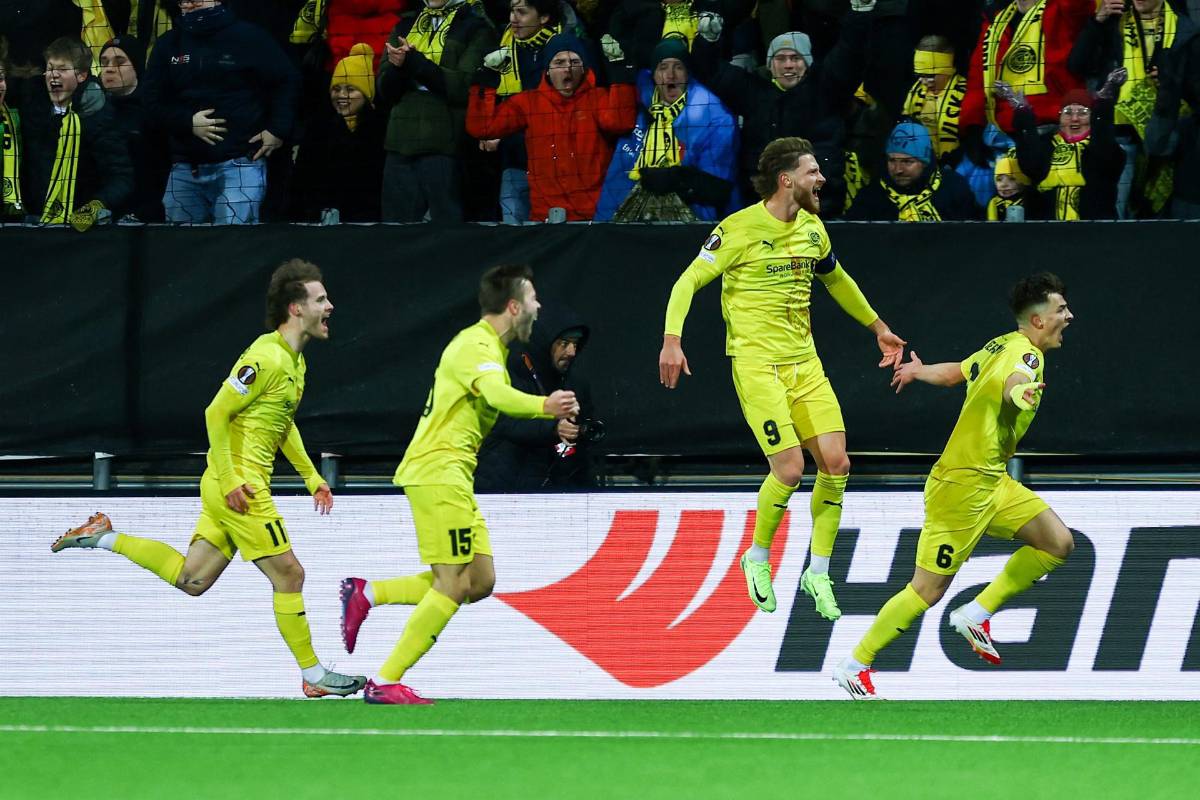 Con Palma de titular, Bodo Glimt no perdona y goleó al Olympiacos en la ida de los octavos de final de la Europa League