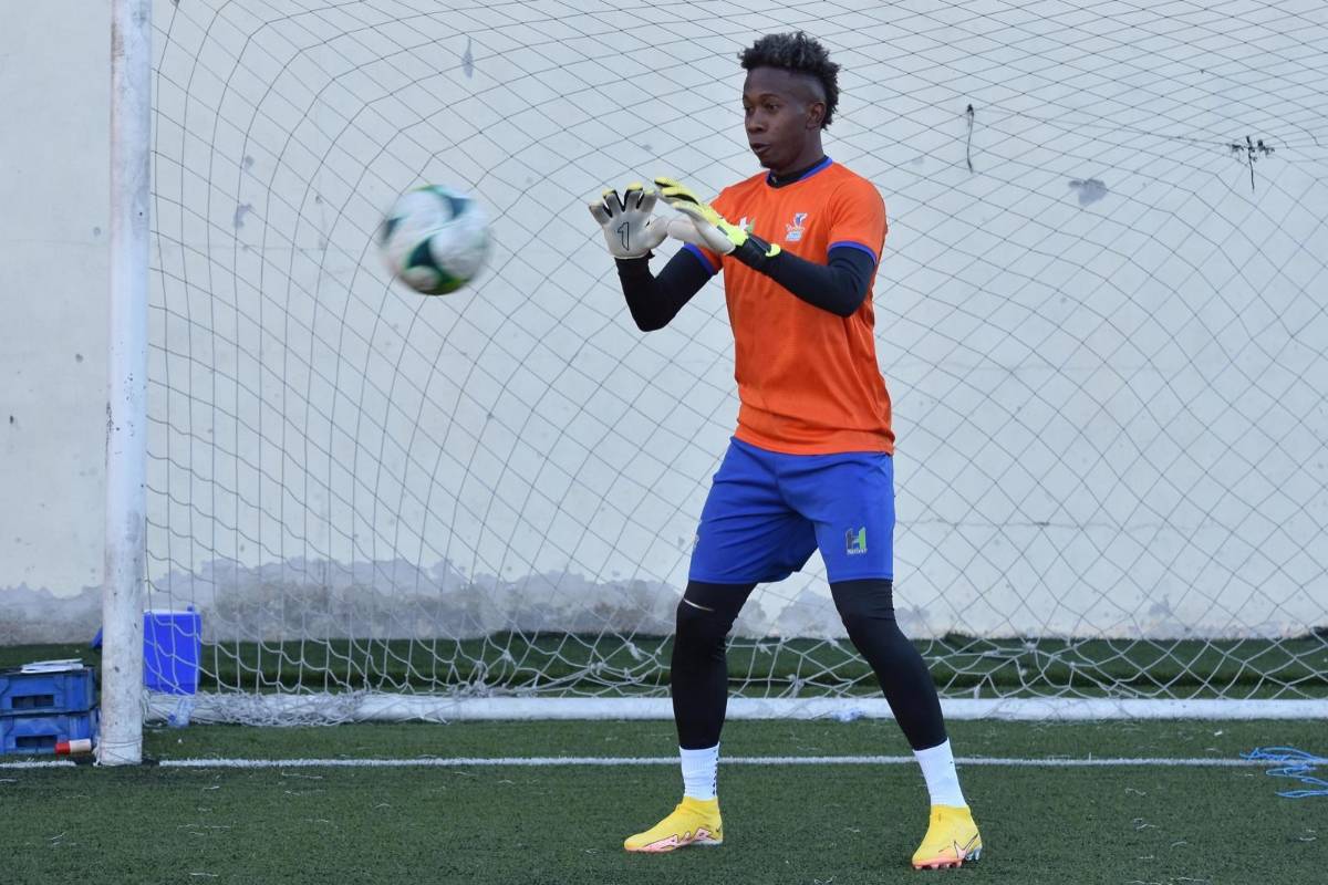 FICHAJES: Bajas en Olimpia, legionarios cambian de club, Auzmendi recibe propuesta y Motagua va por goleador mexicano