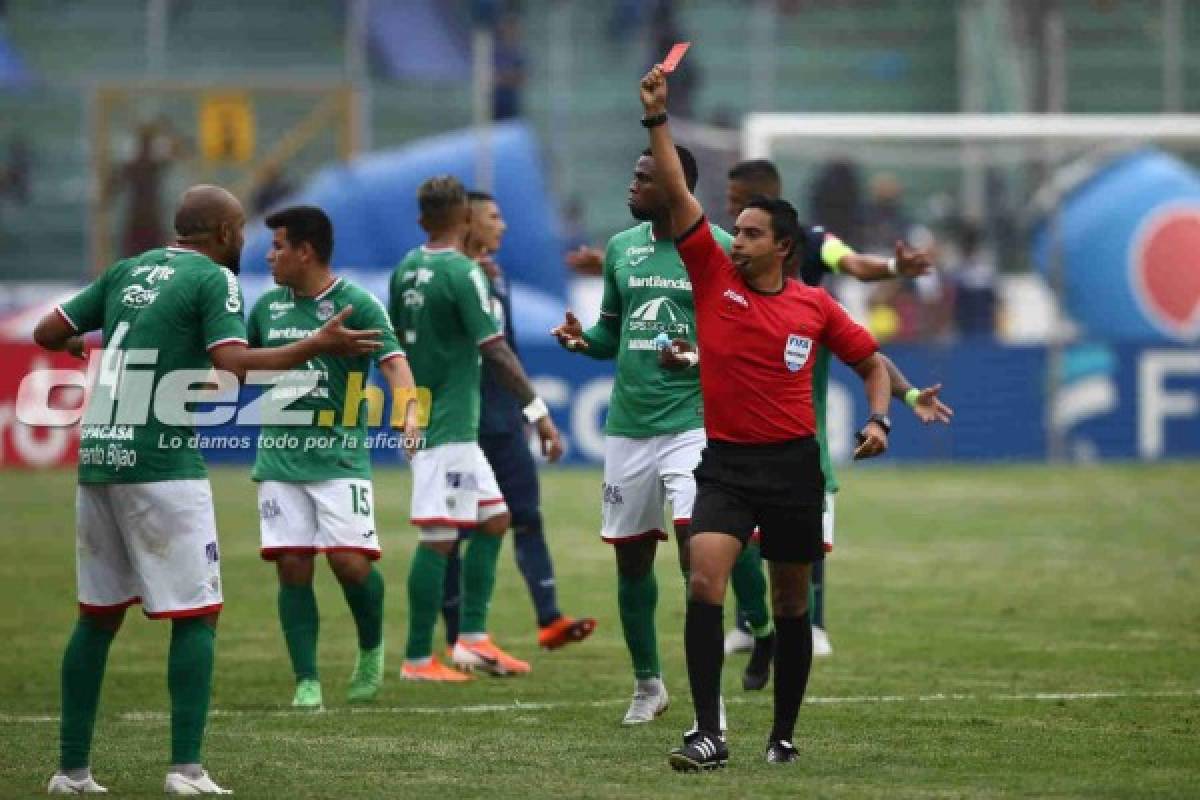 No viste en TV: John Bodden desquiciado, 'selfie' de Kevin López y caras largas en Marathón