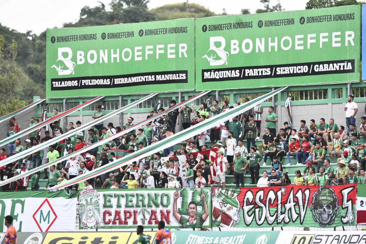 ¿Por qué los jugadores de Marathón y Lobos mancharon su rostro?; el gesto a presidente y brillan los fichajes