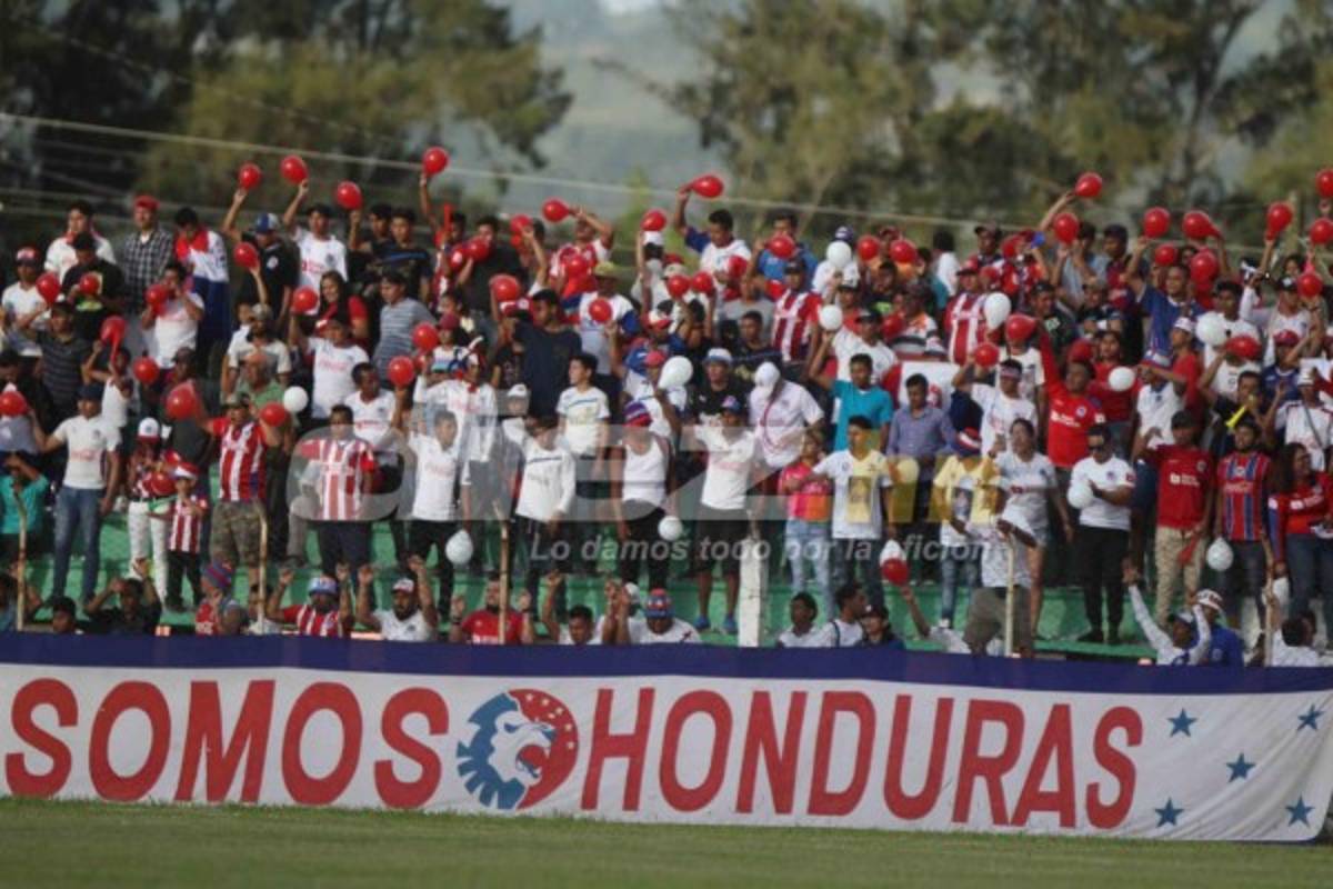 Las apariencias engañan: Los lujos del autobús que traslada al Real de Minas