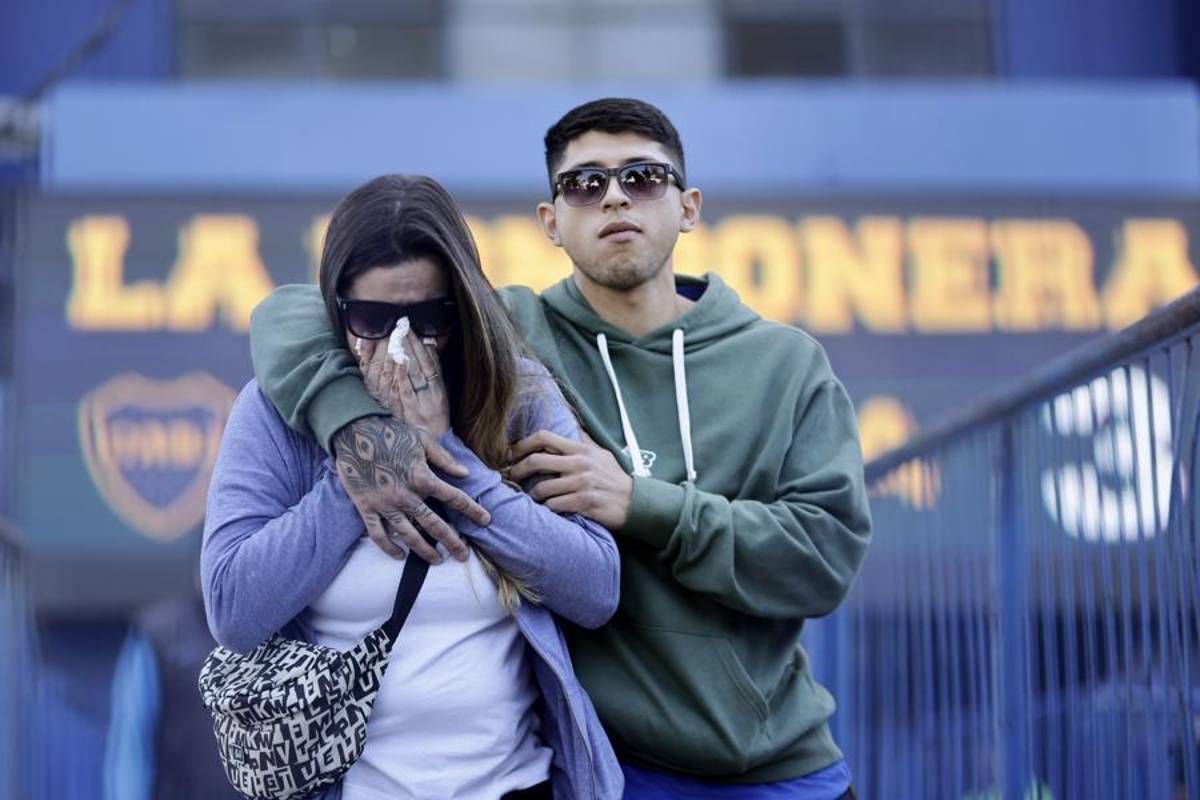 Boca Juniors abrió 'La Bombonera' para despedir a Russo: el dolor de los aficionados y el gesto de River Plate