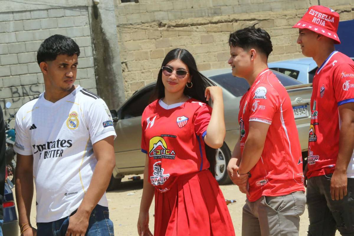 ¿Quién era la chica de ocre? Locura por Olimpia en Danlí y derroche de bellezas