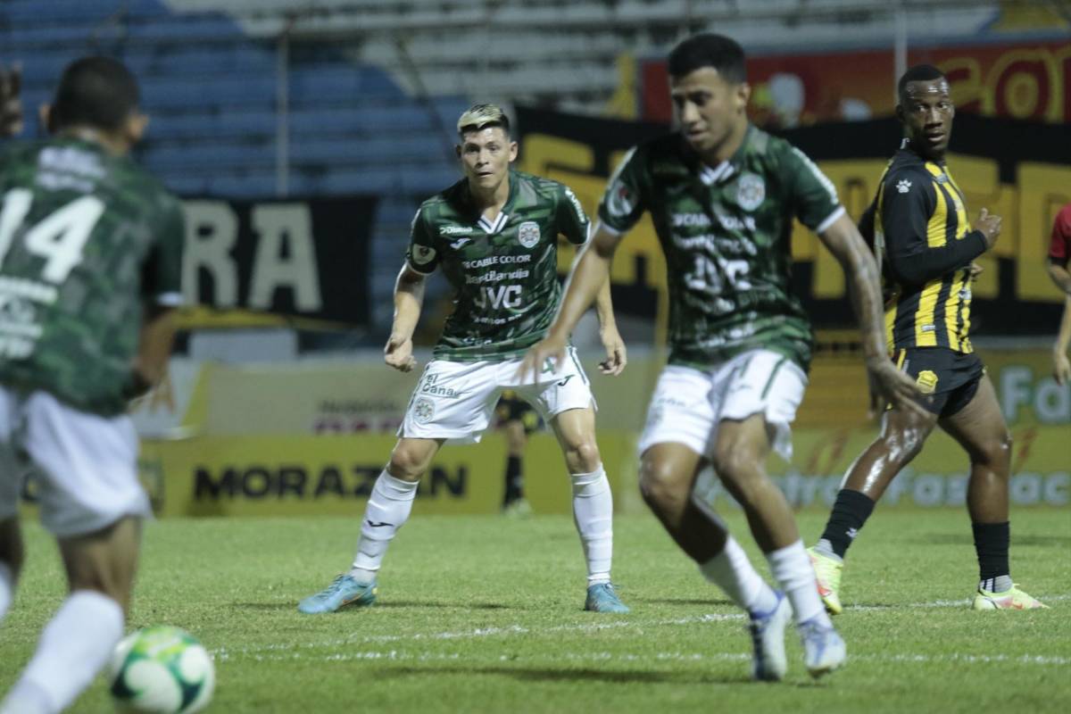 Francisco Martínez tras su debut con Marathón: ¿Nervioso? “Los primeros minutos sí”, ¿qué le dijo Keosseián tras el juego?