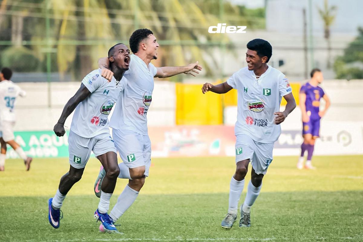 Erick Puerto le dio el triunfo al Platense sobre Olancho FC en Puerto Cortés. (Foto por Mauricio Ayala)