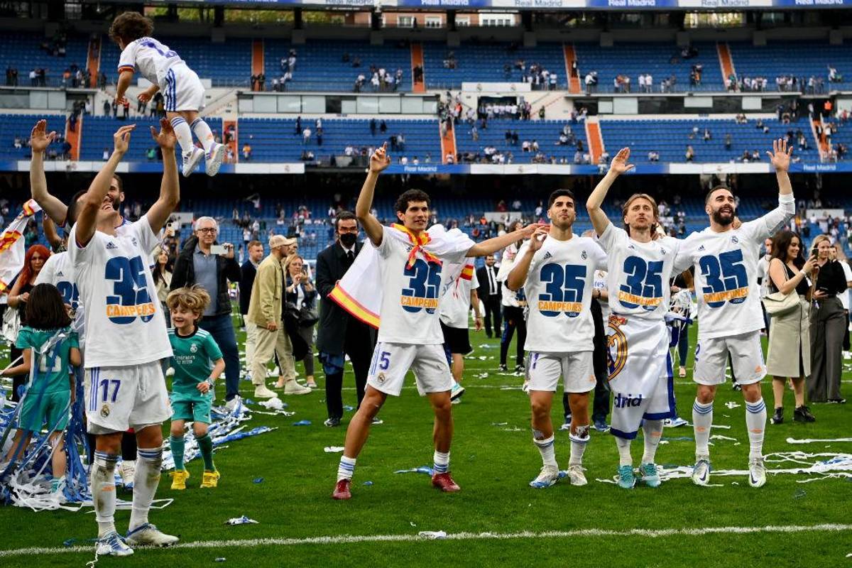 Fotos: Así celebró el Real Madrid su título 35 en la Liga de España; el crack que no llegó al festejo y el gesto de Marcelo
