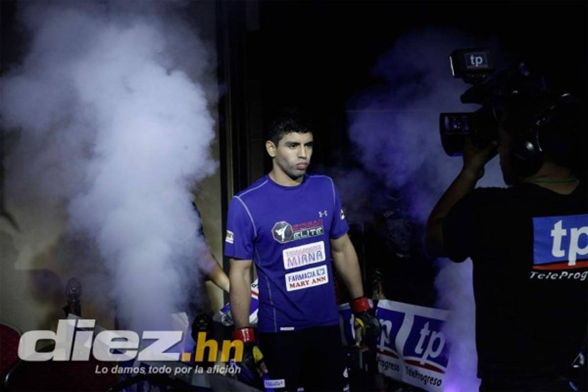 Espectacular velada de artes marciales mixtas de la HFL