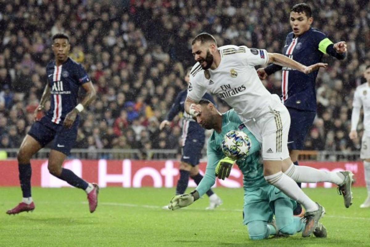 Fotos: El cariño a Keylor Navas en el Bernabéu, frío saludo con Courtois y el sufrimiento de Hazard