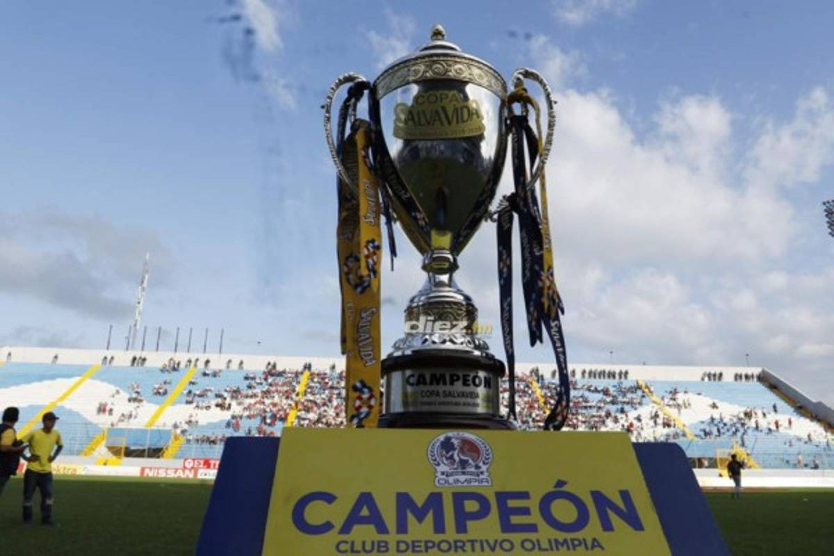 Rambo en el Excélsior, el look de Memo y la compañía de Yustin Arboleda en el Morazán