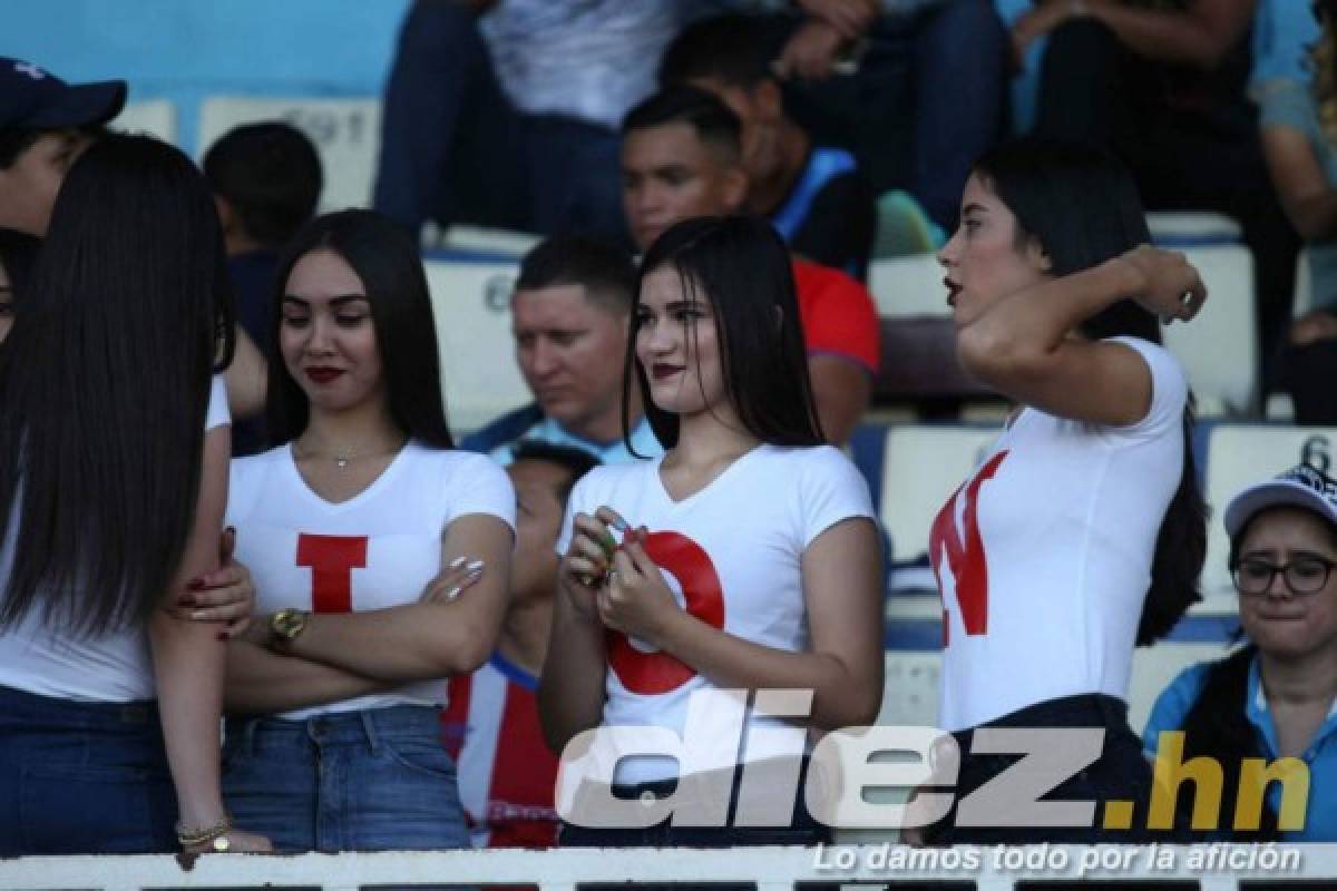 ¡Sensuales! El lado infartante del clásico Motagua-Olimpia en el estadio Nacional