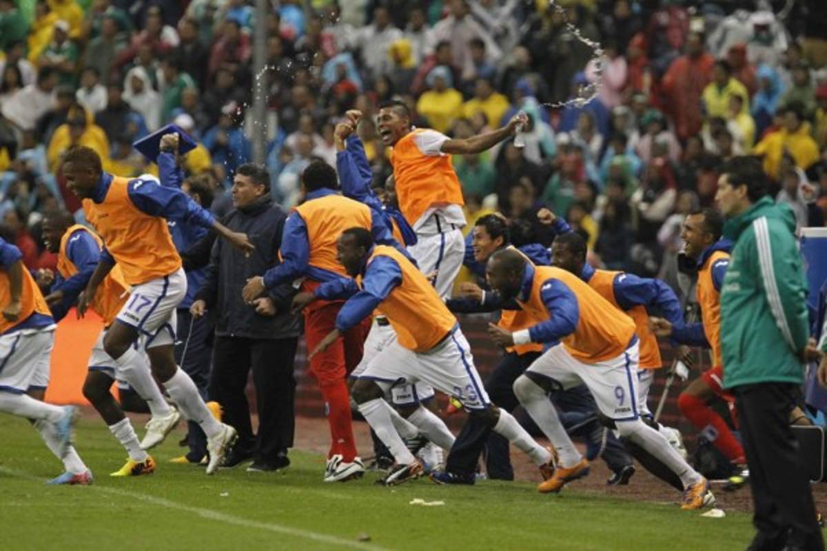 Las imágenes memorables de Honduras en el estadio Azteca