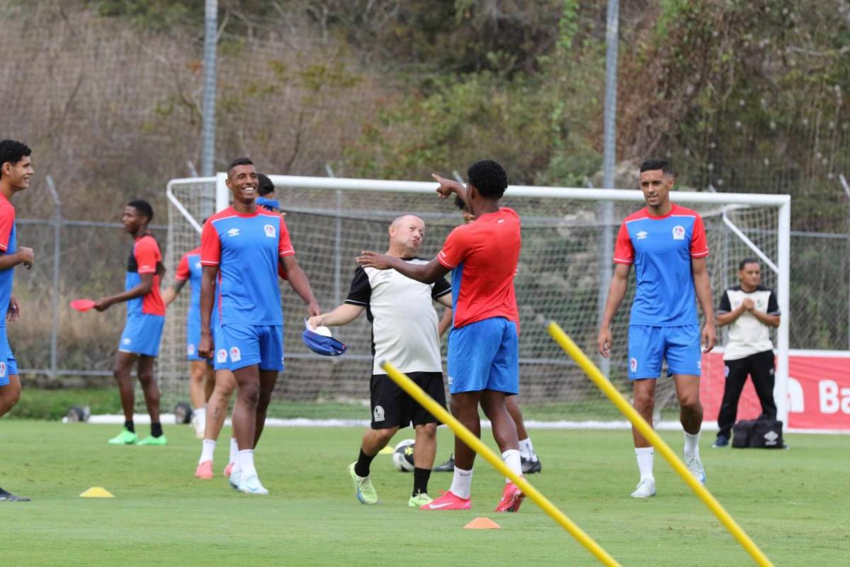¿Siguió la polémica? así fue el entrenamiento de Olimpia tras las declaraciones de Eduardo Espinel sobre Real España