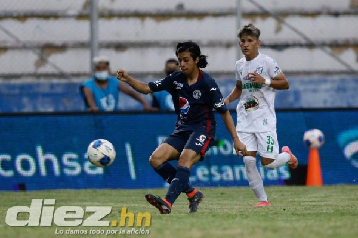 Fotos: Así celebró Félix Crisanto su gol con Olimpia, el show de inauguración y el hijo del 'Nene' Obando debutó