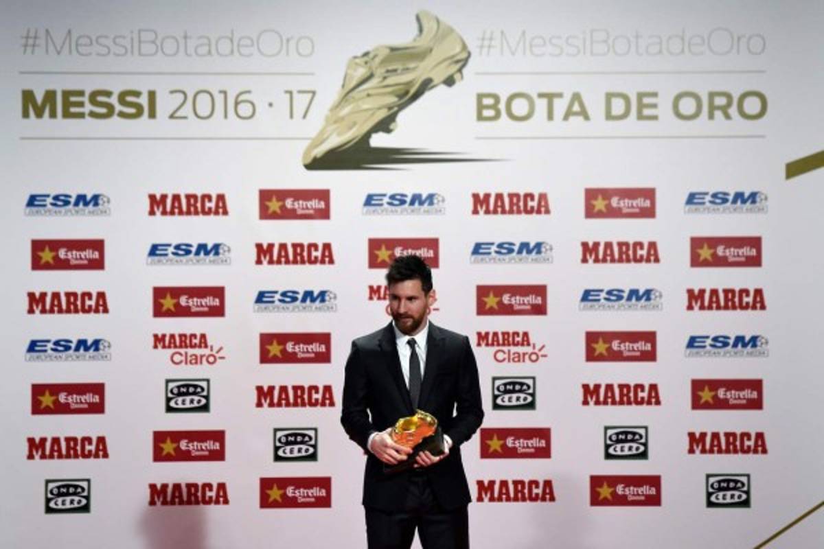 FOTOS: El hijo de Messi es protagonista en la entrega de la Bota de Oro