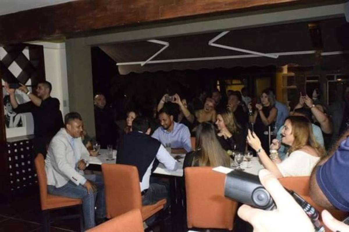 El nuevo look de Keylor en el relanzamiento de la Estética Navas