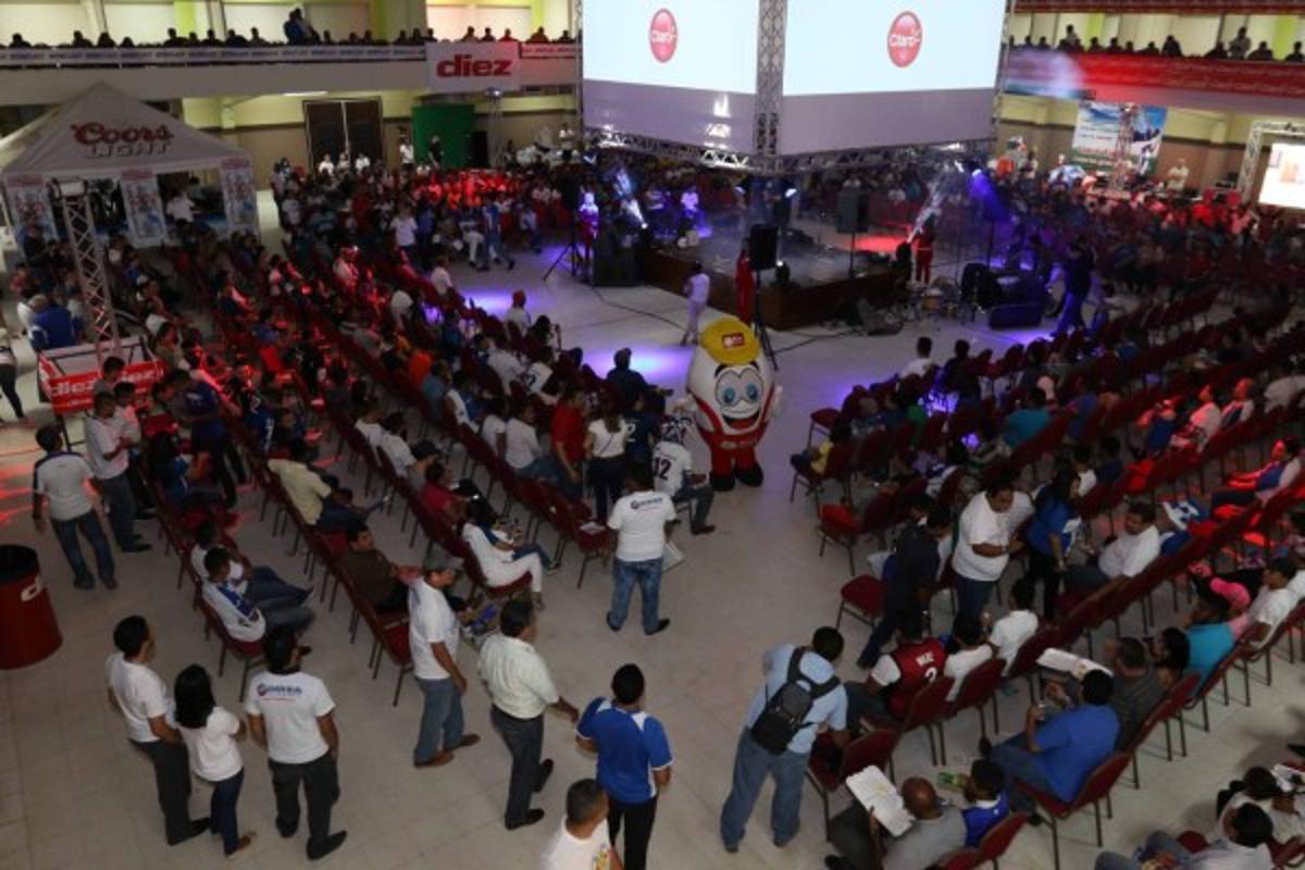 Gran ambiente el que se vivió en el Estadio Virtual de DIEZ