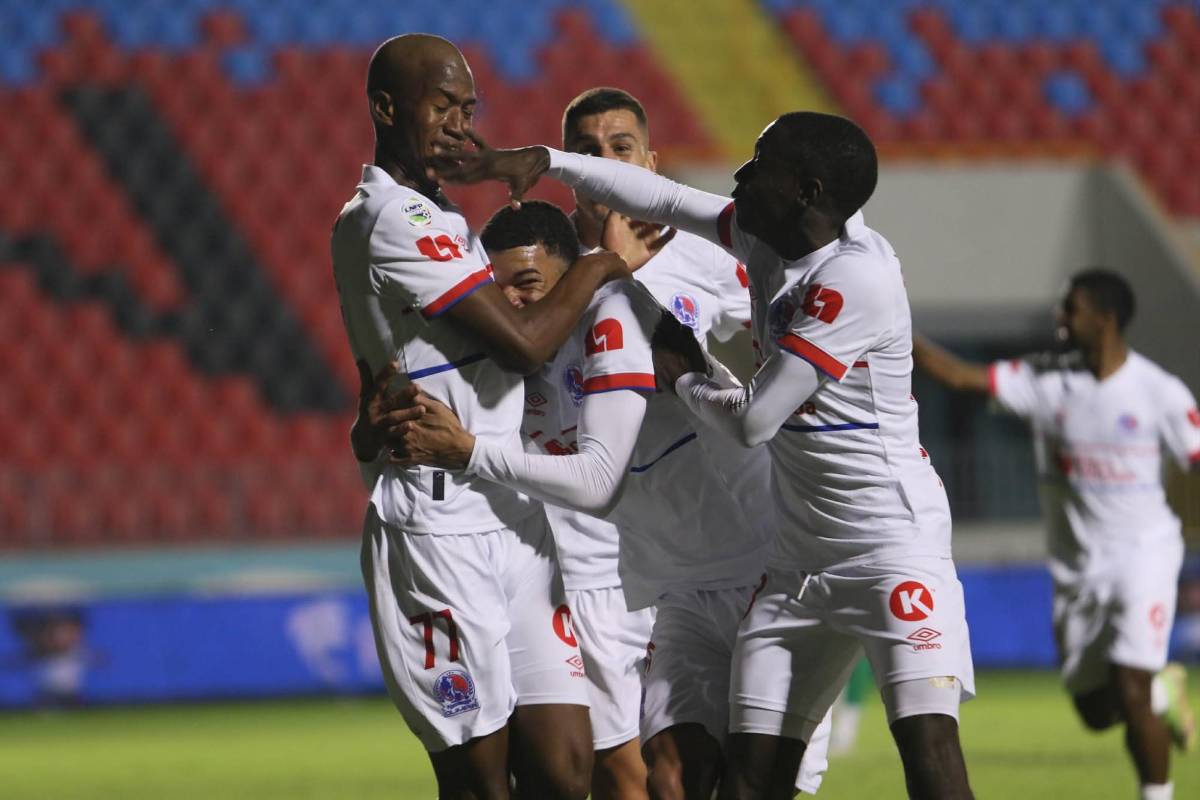 Amargó a Olimpia y celebró al estilo de Lamine Yamal; pelea de 'Tota' Medina con Marathón y el debutante goleador en la liga