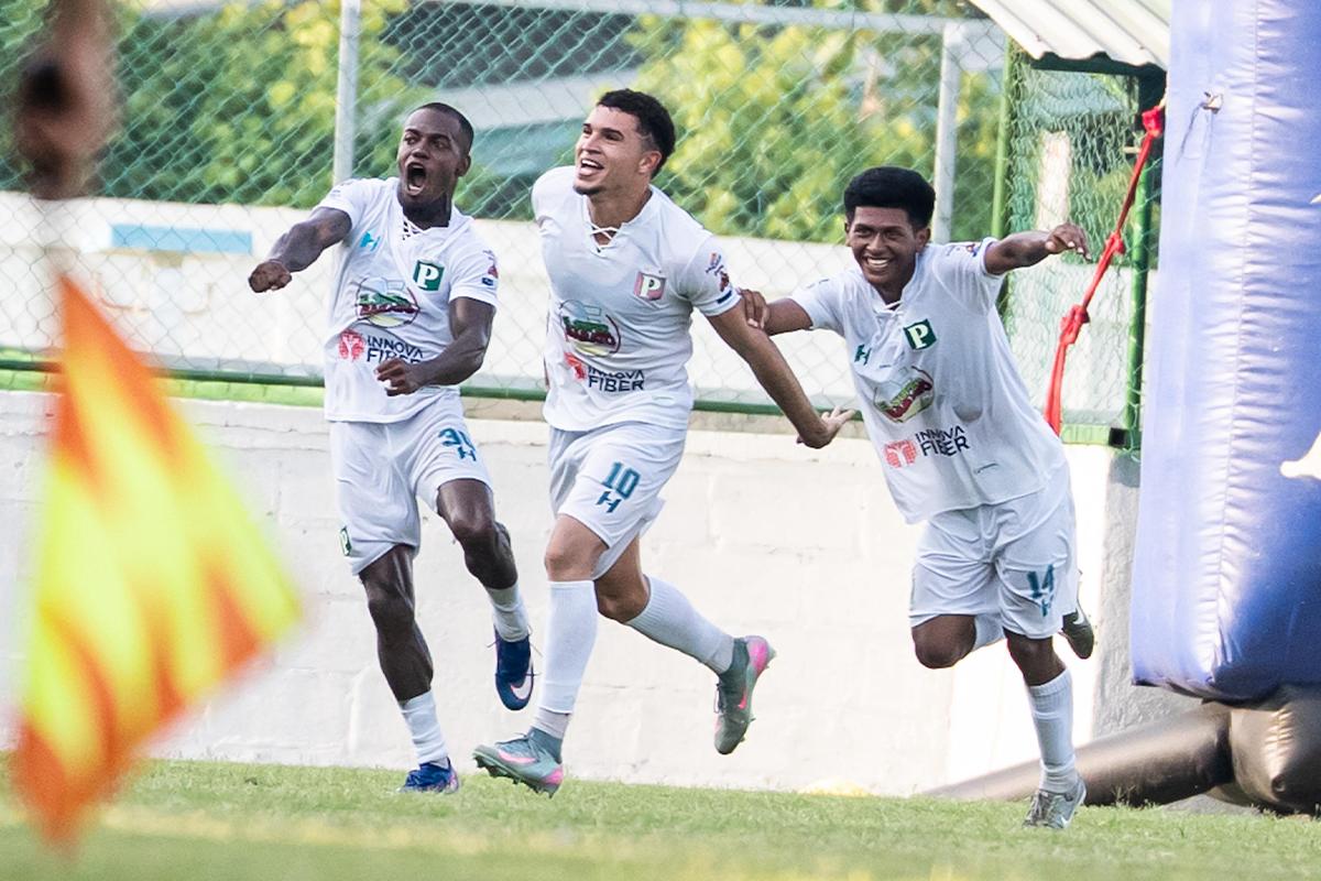 Belleza en el Puerto, Castellón en silla de ruedas y por qué no jugó Welcome; paliza de Motagua sin público