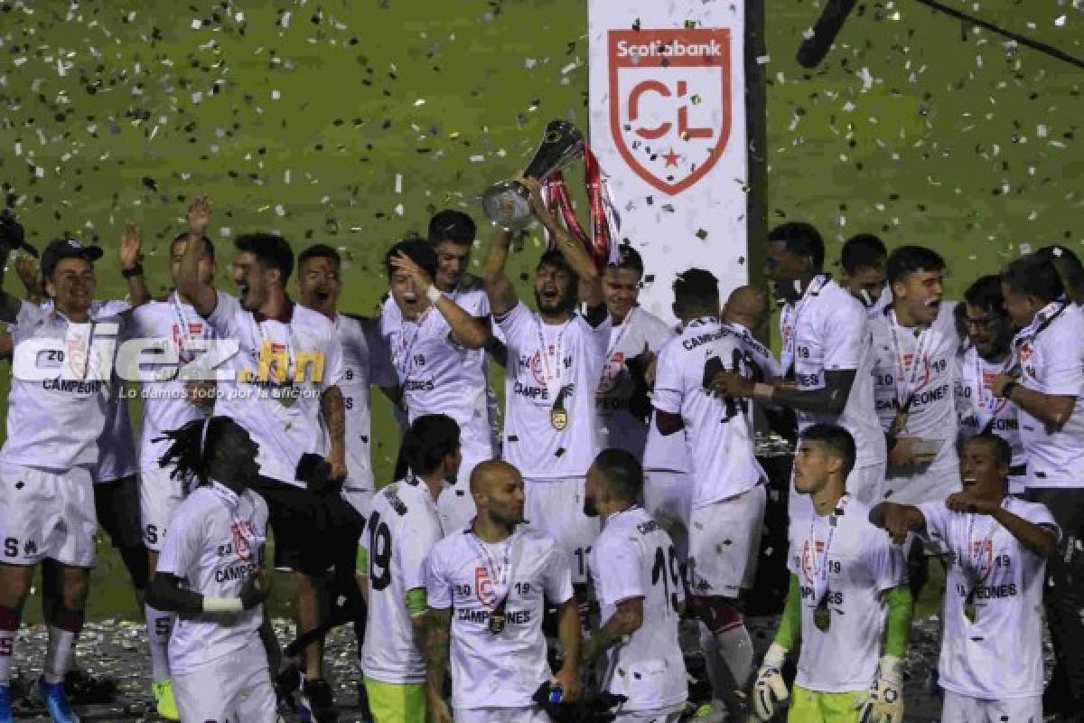 Eufórica celebración del Saprissa al coronarse campeón de la Liga Concacaf 2019