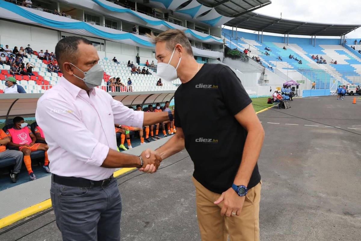 No lo viste en TV: La inesperada fotógrafa esposa de futbolista, la felicidad de Real España y Motagua; Pablo Lavallén sufrió desde el palco