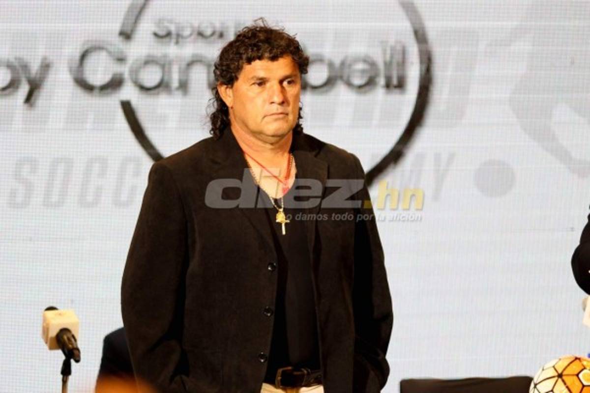 ¡De Lujo! Los ticos tuvieron un recibimiento espectacular para Ronaldinho