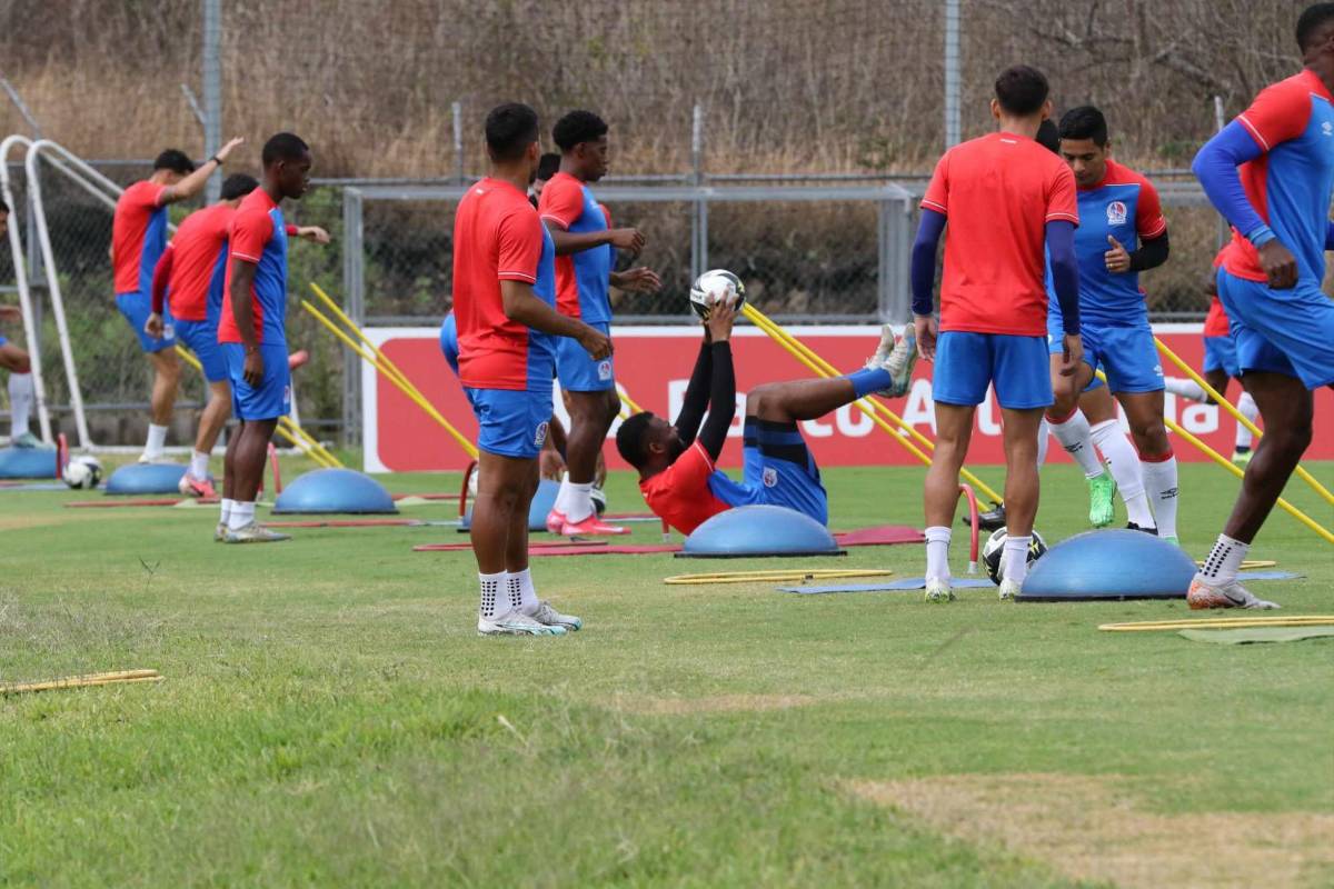 ¿Siguió la polémica? así fue el entrenamiento de Olimpia tras las declaraciones de Eduardo Espinel sobre Real España
