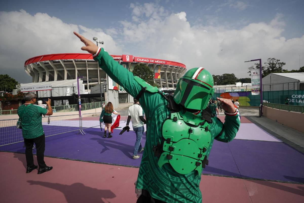¡El Azteca es una locura! Así se vive la fiesta previo a la inauguración del Mundial